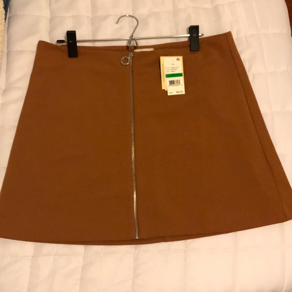 High- waisted skirt ~ NWT!!